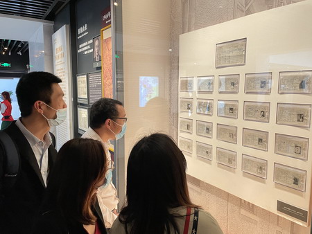 蘇鹽集團(tuán):“主題黨日+紅色教育”推動(dòng)黨史學(xué)習(xí)教育走深走實(shí) 蘇鹽集團(tuán):“主題黨日+紅色教育”推動(dòng)黨史學(xué)習(xí)教育走深走實(shí)