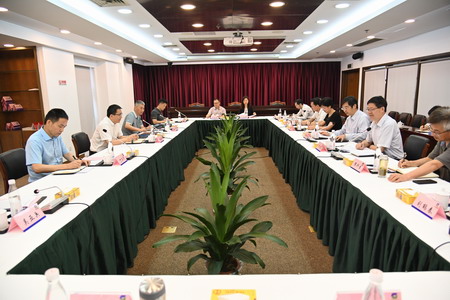 省國資委副主任胡建斌到蘇鹽集團調研督辦 省國資委副主任胡建斌到蘇鹽集團調研督辦