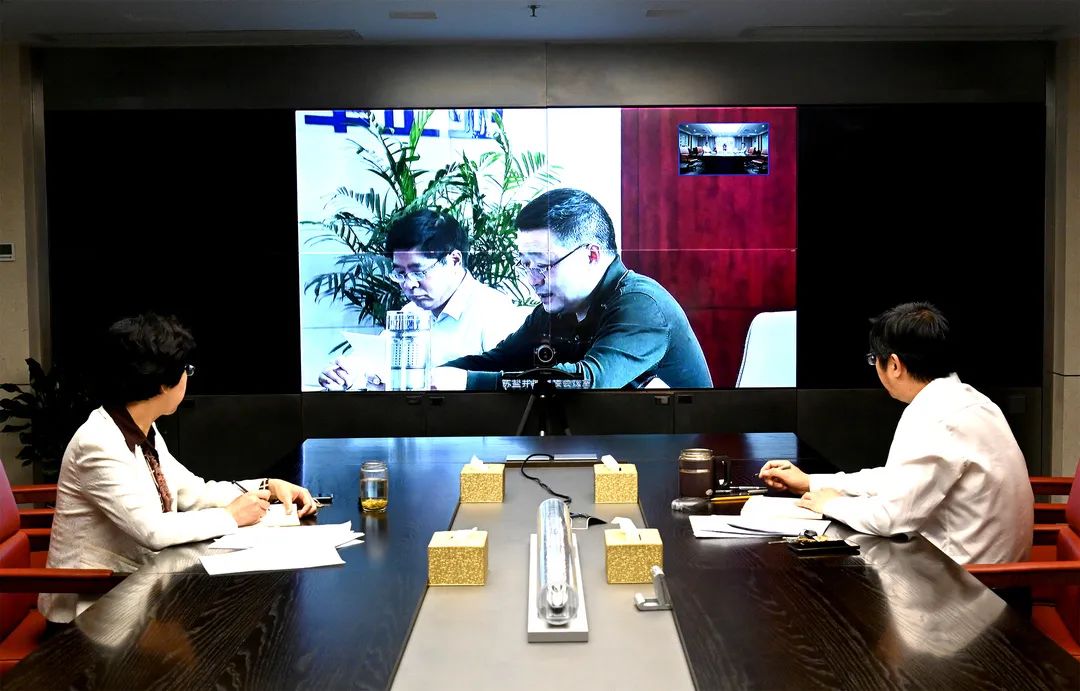 蘇鹽集團黨委書記 董事長章朝陽主持召開書記辦公會 蘇鹽集團黨委書記 董事長章朝陽主持召開書記辦公會