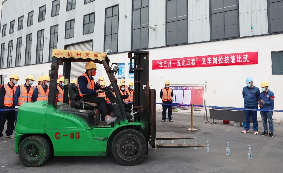 大干紅五月丨蘇鹽井神一分公司:勞動(dòng)競(jìng)賽展風(fēng)采 激情大干“紅五月” 大干紅五月丨蘇鹽井神一分公司:勞動(dòng)競(jìng)賽展風(fēng)采 激情大干“紅五月”