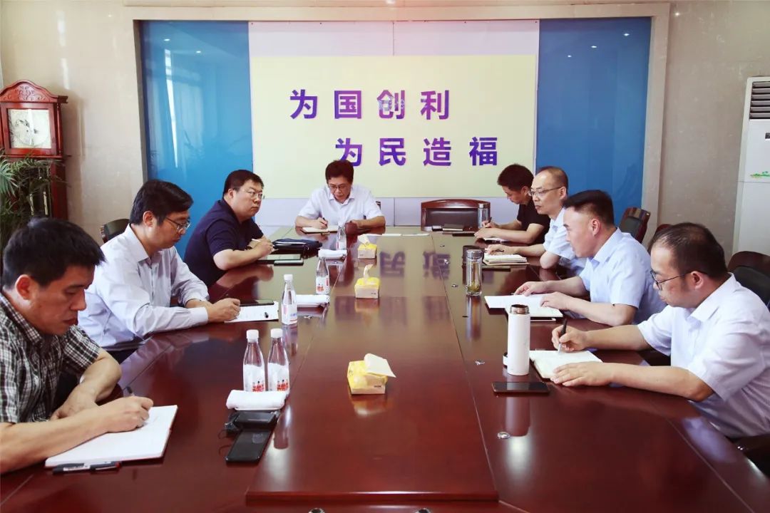 蘇鹽集團(tuán)黨委書記、董事長(zhǎng)章朝陽赴南通蘇州無錫常州四市鹽業(yè)公司調(diào)研