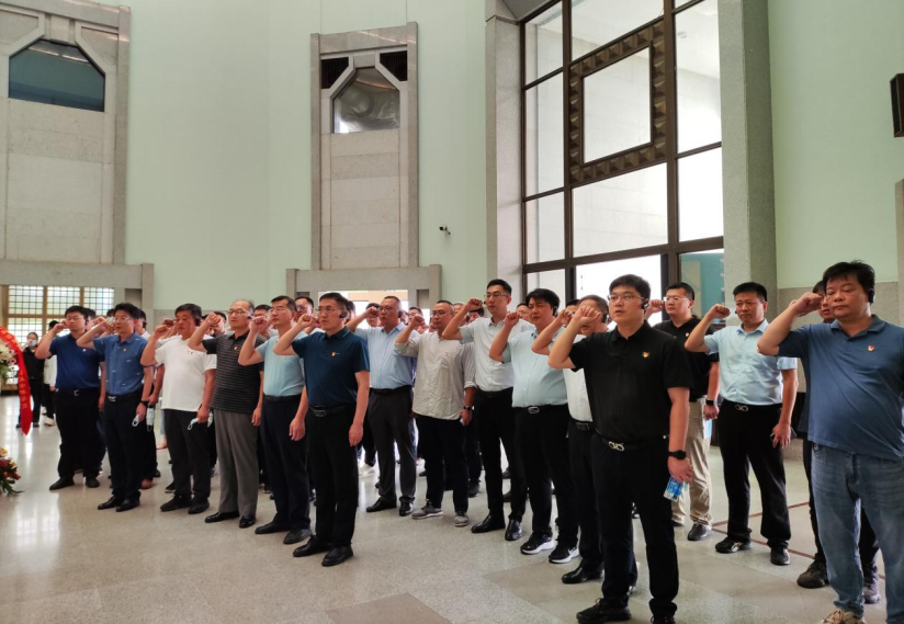 深刻領(lǐng)悟“兩個(gè)確立”決定性意義 堅(jiān)決擔(dān)起“勇挑大梁”重大責(zé)任——蘇鹽集團(tuán)“迎接二十大,勇?lián)率姑敝黝}教育培訓(xùn)班綜述 深刻領(lǐng)悟“兩個(gè)確立”決定性意義 堅(jiān)決擔(dān)起“勇挑大梁”重大責(zé)任——蘇鹽集團(tuán)“迎接二十大,勇?lián)率姑敝黝}教育培訓(xùn)班綜述